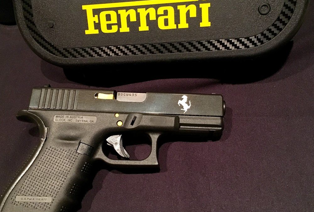 GLOCK 19 CUSTOM LOGO CERAKOTE